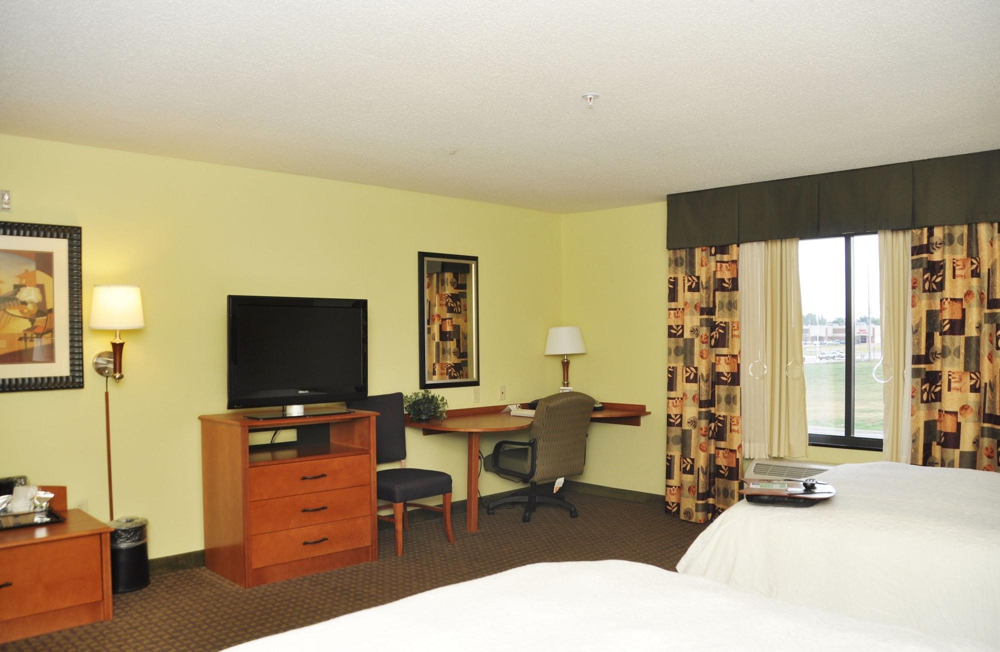 Hampton Inn Macomb Esterno foto