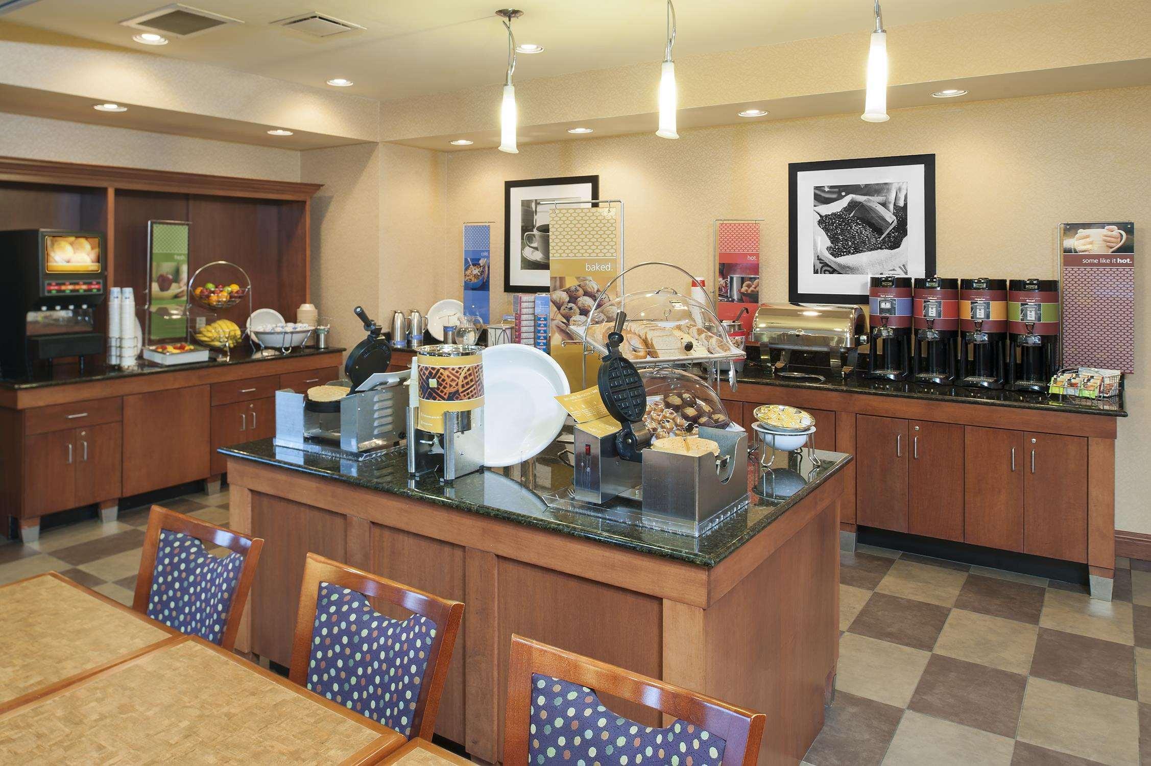Hampton Inn Macomb Esterno foto