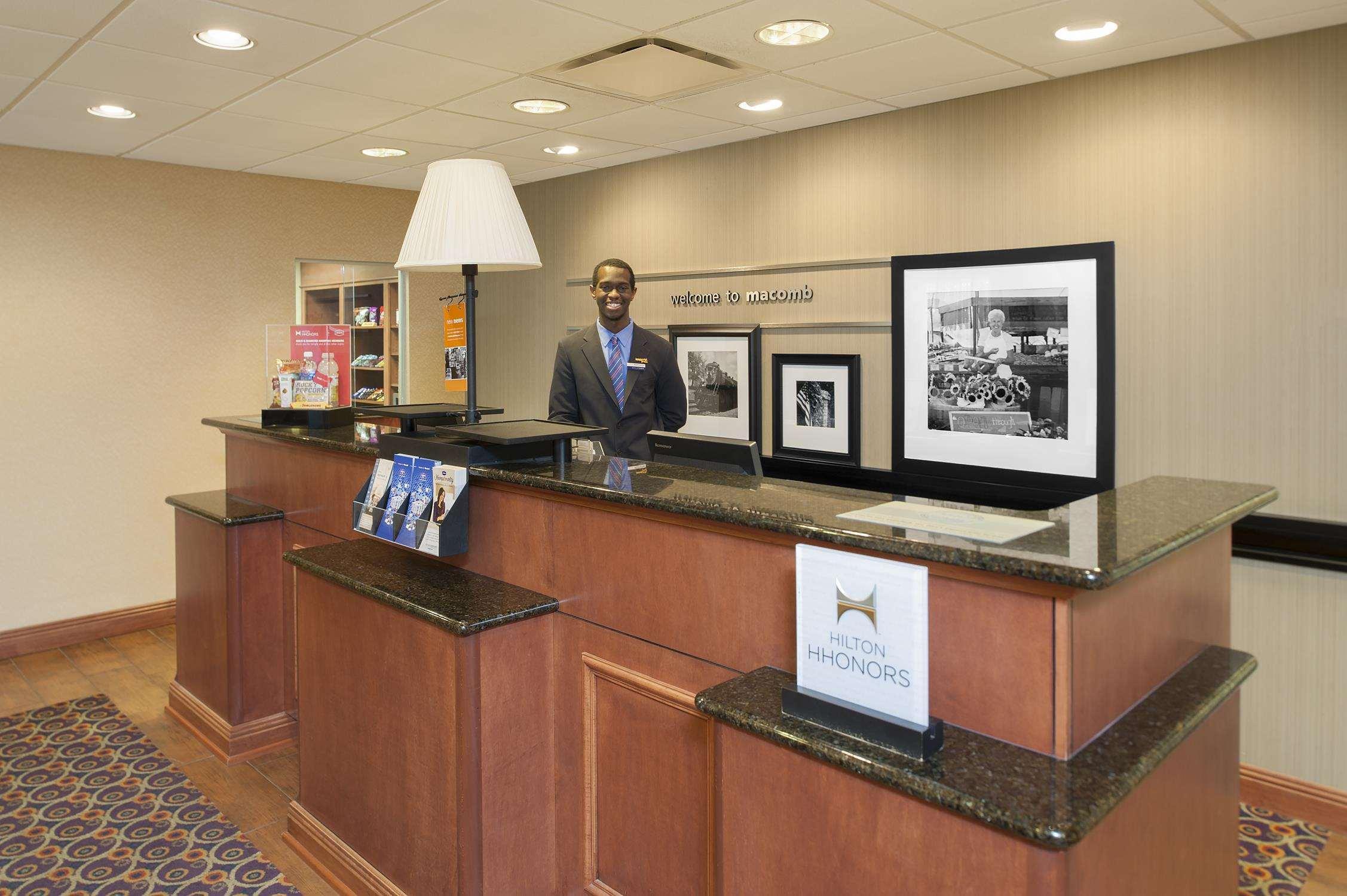 Hampton Inn Macomb Esterno foto